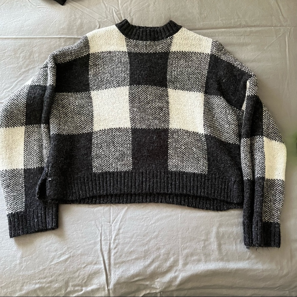 Forever 21 Cropped Plaid Sweater